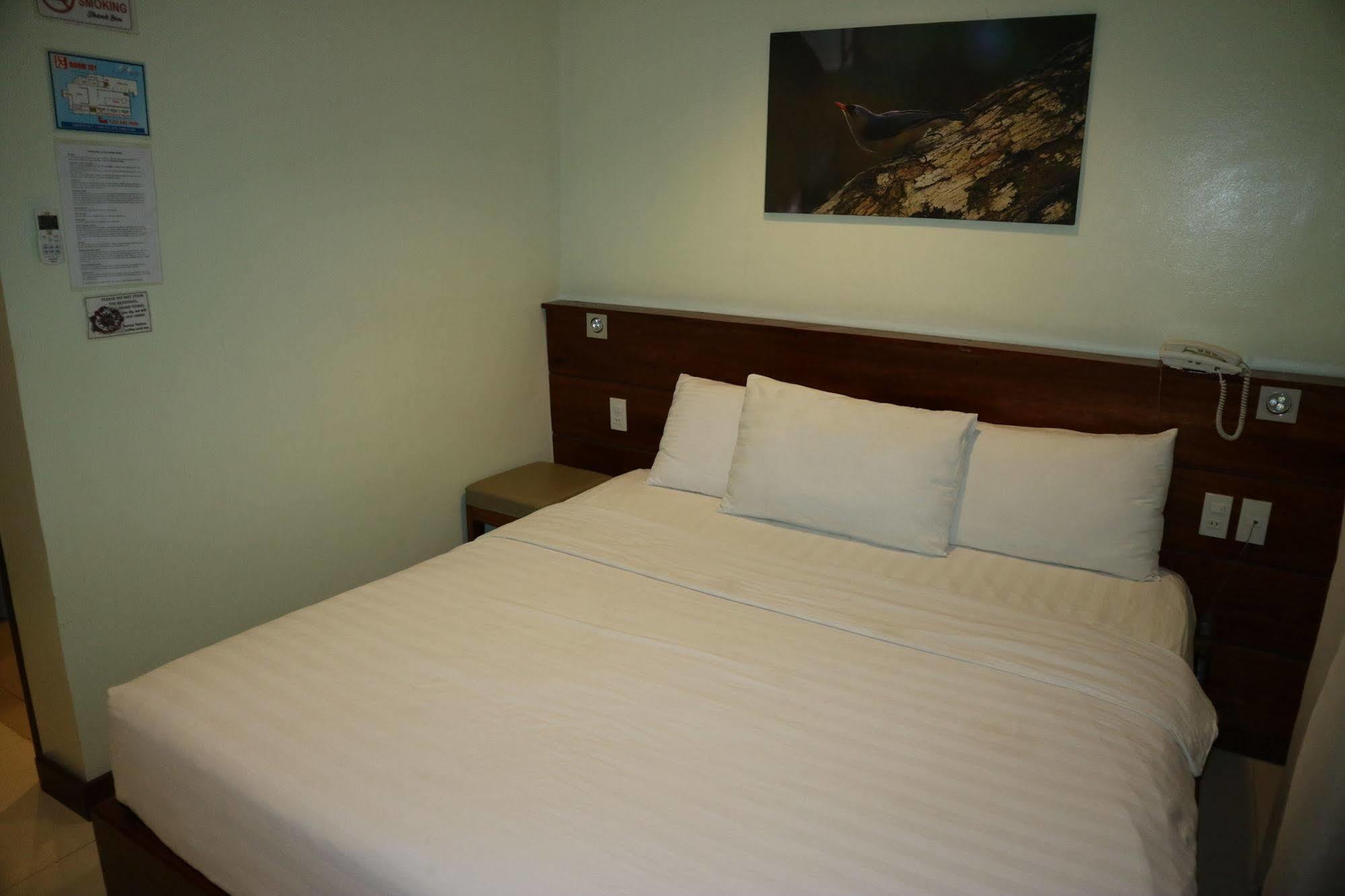 Marianne Hotel Puerto Princesa Екстер'єр фото